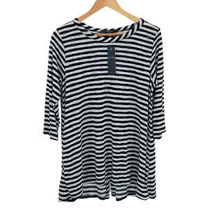 NWT Coin 1804 striped navy and white Unix top with button back size 1x